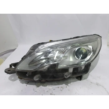 FARO ANTERIORE SINISTRO Peugeot 2008 2015 1.6 16V 9815405780