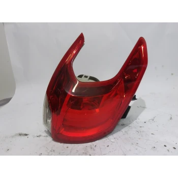 FARO POSTERIORE SINISTRO Peugeot 2008 2015 1.6 16V 9678074280