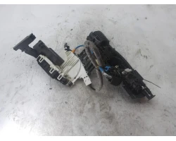 DOOR LOCK FRONT RIGHT Mercedes-Benz CLA 2015 180D AUT. A1667200435