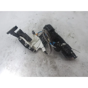DOOR LOCK FRONT RIGHT Mercedes-Benz CLA 2015 180D AUT. A1667200435