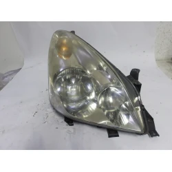 HEADLIGHT RIGHT Toyota Corolla Verso 2006 2.2 D4D