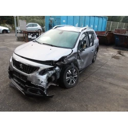 AUTO PER PEZZI Peugeot 2008 2018 1.2
