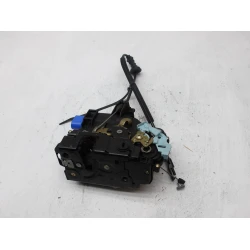 ZAKLEP  ZADAJ DESNA Škoda Octavia 2005 1.6 COMBI 7l0839016