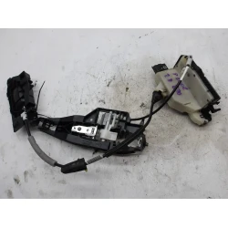 ZAKLEP  ZADAJ DESNA Peugeot 2008 2018 1.2 9812501180