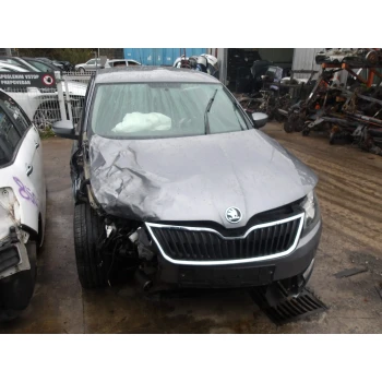 AUTO PER PEZZI Škoda RAPID 2012 1.6 TDI
