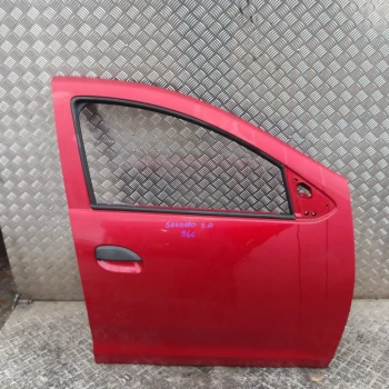 DOOR FRONT RIGHT Dacia Sandero 2013 0.9 TCE 801008681R