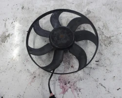VENTILATOR HLADILNIKA Volkswagen Polo 2012 1.2 TSI 6R0959455C