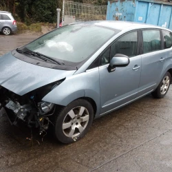 AVTO ZA DELE Peugeot 5008 2012 1.6 HDI AUT