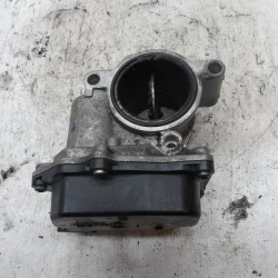 CORPO FARFALLATO Volkswagen Golf 2013 VI. 1.6 TDI 03l1280630