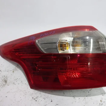 STOP LUČ LEVA Ford Focus 2014 1.6 TDCI SW 1785517