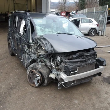 AUTO PER PEZZI Citroën C3 2017 PICASSO 1.6 HDI