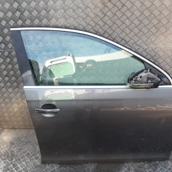 GOLA VRATA SP.DESNA Volkswagen Jetta 2007 1.9 TDI 1K5831302S 1K5831106F