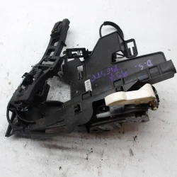 ZAKLEP  SPREDAJ DESNA Ford Fiesta 2010 1.25 8a6a-a21812-bf 2048282