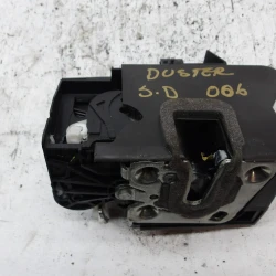 ZAKLEP  SPREDAJ DESNA Dacia DUSTER 2025 1.2 4X4 805022447R