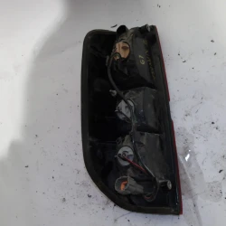 TAIL LIGHT RIGHT Nissan Navara 2007 2.5 DCT 4X4 26550EB38A