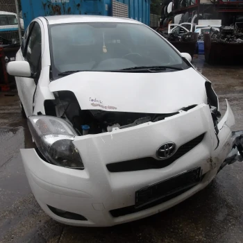 CAR FOR PARTS Toyota Yaris 2011 1.33