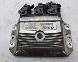 ENGINE CONTROL UNIT Renault CLIO III 2007 1.4 8200461733