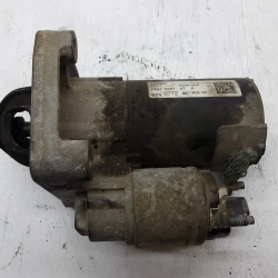 ZAGANJALNIK Peugeot 308 2017 1.2 i BREAK 9674077280
