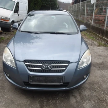 CAR FOR PARTS Kia Cee'd 2009 1.6
