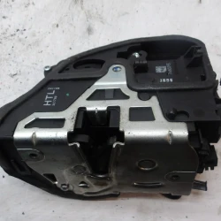 ZAKLEP  ZADAJ LEVA BMW 3 2005 320 D 51227202147