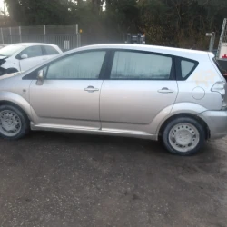 CAR FOR PARTS Toyota Corolla Verso 2005 2.0 D