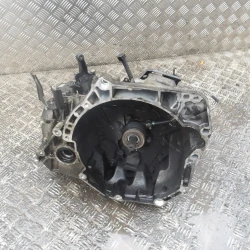 MENJALNIK Nissan Note 2014 1.2 320103VA1A 5MT