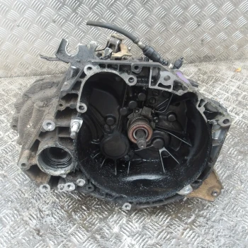MENJALNIK Suzuki SX4 2006 1.9 TD 4WD 6MT 2471179JA0
