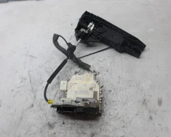 ZAKLEP  ZADAJ LEVA Audi A5, S5 2010 2.0 TDI AUT 8k0839015c