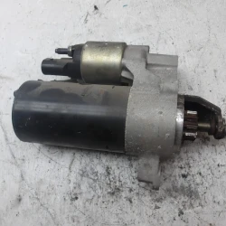 ZAGANJALNIK Audi A5, S5 2010 2.0 TDI AUT 03l911021c