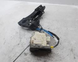 ZAKLEP  SPREDAJ DESNA Audi A5, S5 2010 2.0 TDI AUT 8j1837016c