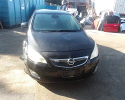AUTO PER PEZZI Opel Astra 2010 1.7 DTH