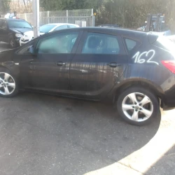 AUTO PER PEZZI Opel Astra 2010 1.7 DTH
