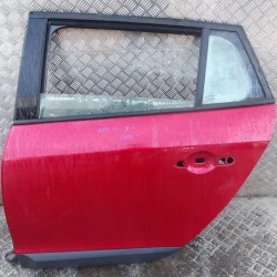 GOLA VRATA ZADAJ LEVA Renault MEGANE III  2011 GRANDTOUR 1.5 DCI 821012909R