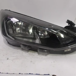 HEADLIGHT RIGHT Ford Focus 2019 2.0 ECOBLUE AUT. jx7b-13w029-cf 2498476