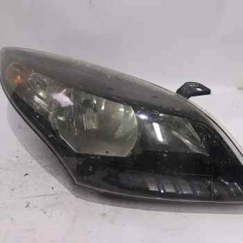 ŽAROMET DESNI Renault MEGANE III  2011 GRANDTOUR 1.5 DCI 260103187r 260103617R