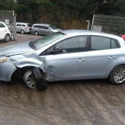 AUTO PER PEZZI Fiat Bravo 2007 1.4 16V
