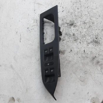 STIKALO STEKLA Volkswagen Touran 2014 2.0 TDI AUT. 1t1867371h 7P6959857