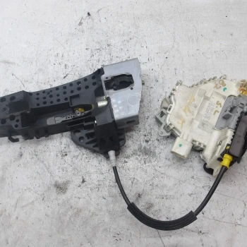 ZAKLEP SP LEVA Audi A5, S5 2010 2.0 TDI AUT 8J1837015C