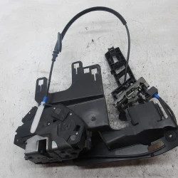 ZAKLEP  SPREDAJ DESNA Ford Fiesta 2011 1.4 GPL 8a6a-a21812-be