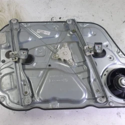MECCANISMO ALZA VETRO ANTERIORE DESTRA Hyundai i30 2009 1.4 824802l140 824602L000