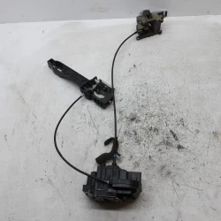 ZAKLEP ZADAJ DESNA Nissan Navara 2007 2.5 DCT 4X4 82500EB305 ZAKLEP ZADAJ DESNA Nissan Navara 2007 2.5 DCT 4X4 82500EB305