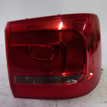 FARO POSTERIORE DESTRO Volkswagen Touran 2014 2.0 TDI AUT. 1T0945096R