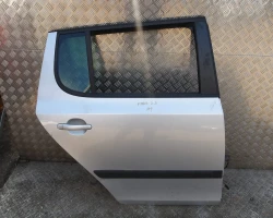 DOOR REAR RIGHT Škoda Fabia 2013 1.2 TSI 5J6833056