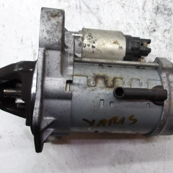 ZAGANJALNIK Toyota Yaris 2011 1.33 28100-0y010