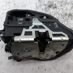ZAKLEP  SPREDAJ DESNA BMW 3 2005 320 D 51217202146