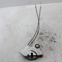 CHIUSURA SERRATURA PORTA ANTERIORE DESTRA Toyota Yaris 2011 1.33 690300D340