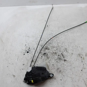 DOOR LOCK FRONT LEFT Toyota Yaris 2011 1.33 690400D140