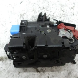 CHIUSURA SERRATURA PORTA POSTERIORE DESTRA Volkswagen Touran 2014 2.0 TDI AUT. 3d4839016a 3D4839016K