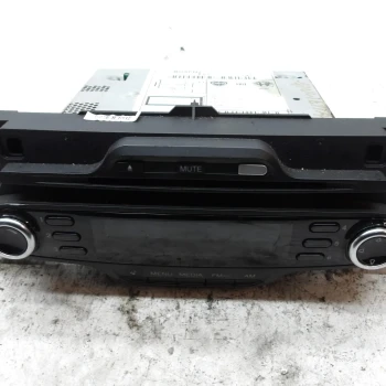 RADIO Alfa Giulietta 2011 2.0 JTD 1560912490