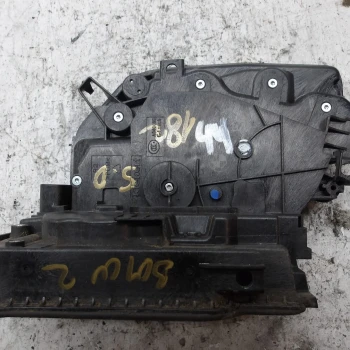 ZAKLEP  SPREDAJ DESNA BMW 2 2016 216 D GRAN TOURER 51217281934